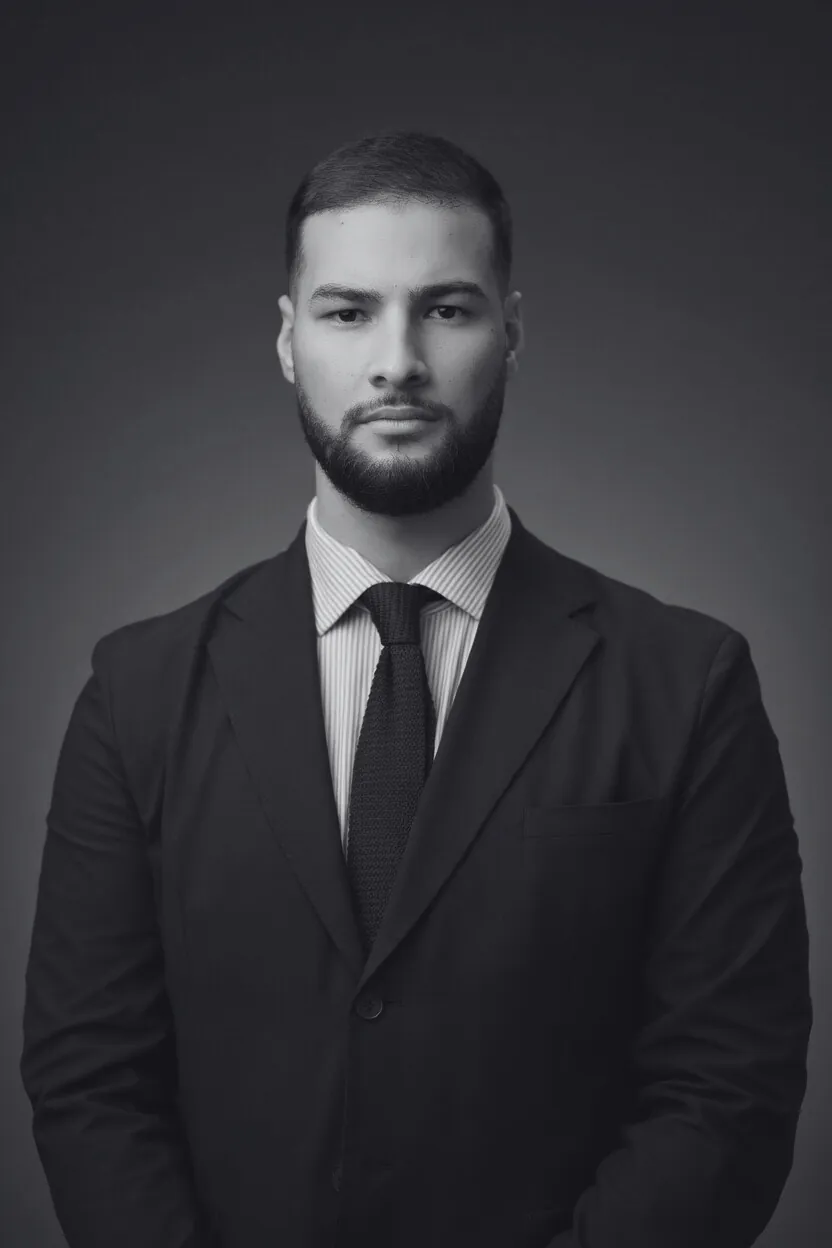 Hakim Gacem, avocat au Barreau de Paris